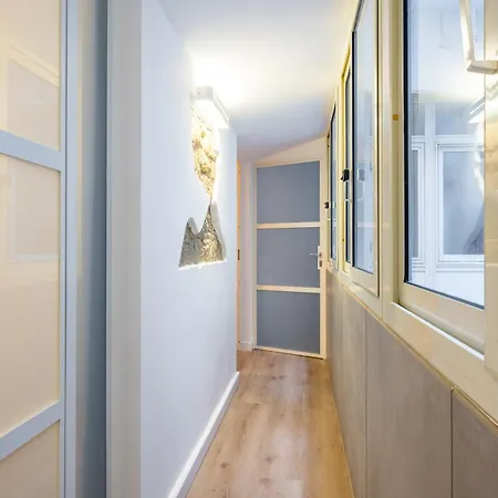 Lioy 25 By Napoliapartments 3*