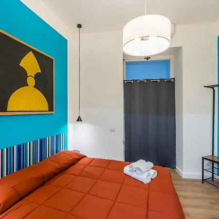 Lioy 25 By Napoliapartments 게스트하우스 3*
