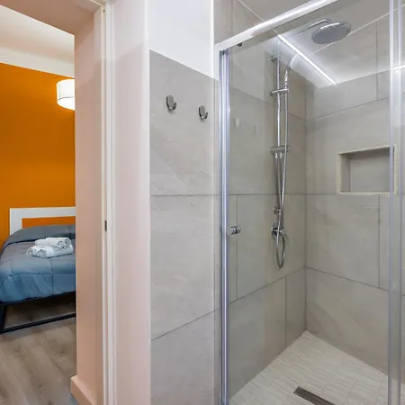 Lioy 25 By Napoliapartments Pensión Nápoles