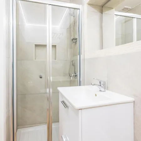Pensión Lioy 25 By Napoliapartments *