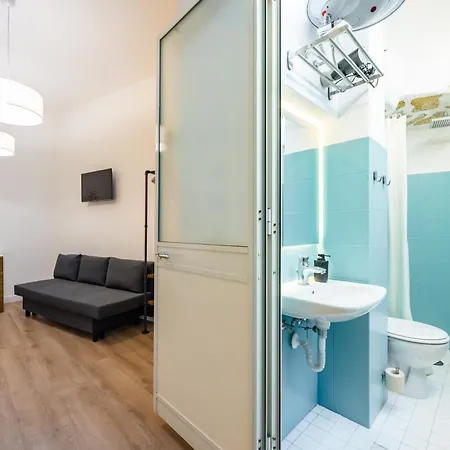 Lioy 25 By Napoliapartments Pensión